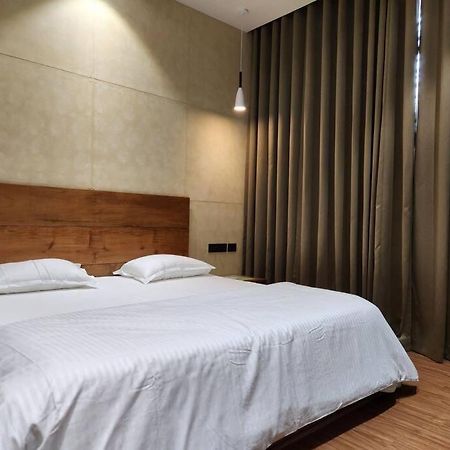Gulzar 2Bhk Service Apartment, Kannur Exterior foto